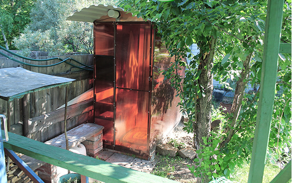 Душ с подогревом на даче