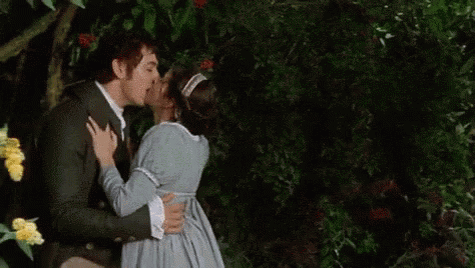 Романтика в кустах... 