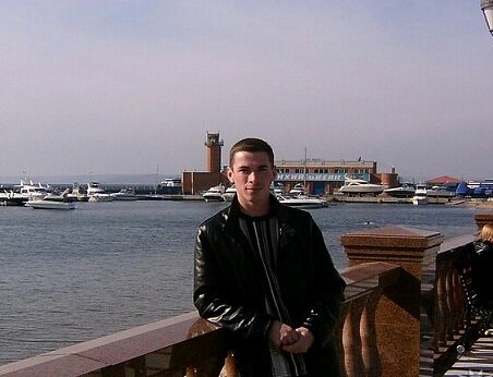 Фото из далекого 2006 года, набережная г. Владивостока. 