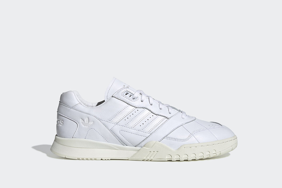 Adidas originals home of classics a-r top