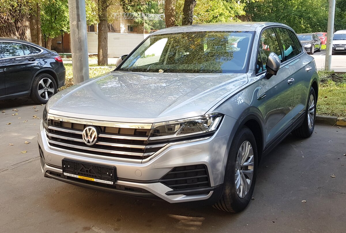 Туарег 2019. Новый Туарег 2022. Комплектации Фольксваген Туарег 2019. Volkswagen Touareg 2020 respect. Volkswagen Touareg 2021 respect.