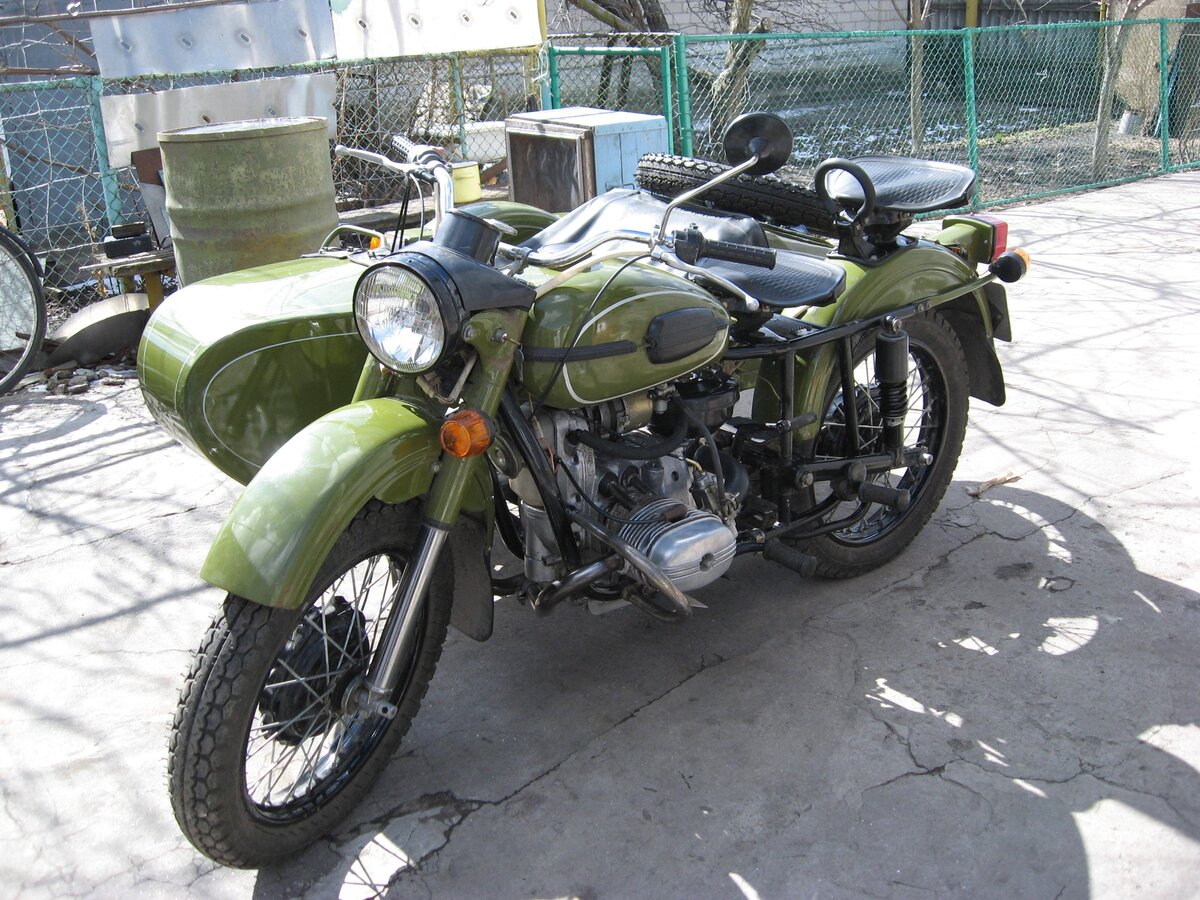 http://moto-planeta.ru/motoural/nahiurali/9994-motocikl-ural-model-imz-8103-10.html