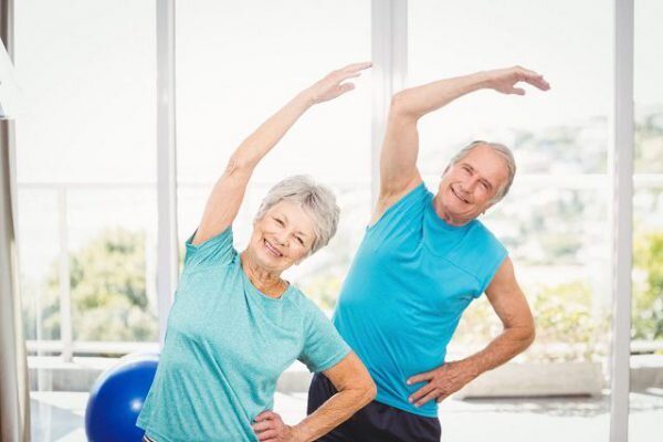 Гимнастика для пожилых людей за 60 – правила и виды упражнений ‍♀️