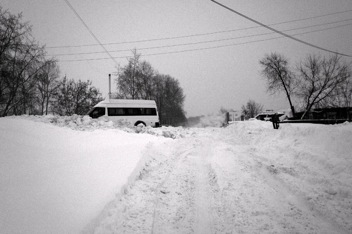 По дороге после "очистки" невозможно проехать.