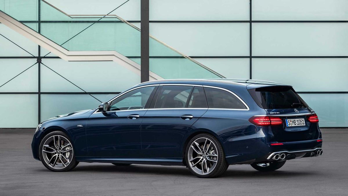 Mercedes E-Class. Фотография взята с сервиса Яндекс Картинки 