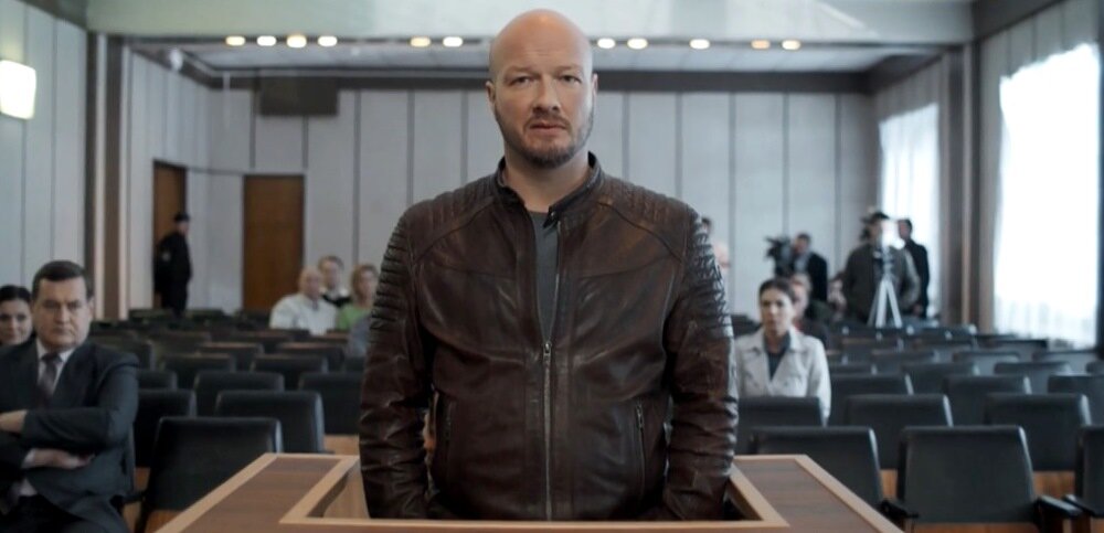 Кадр из сериала.