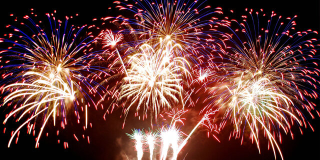 Праздничный фейерверк