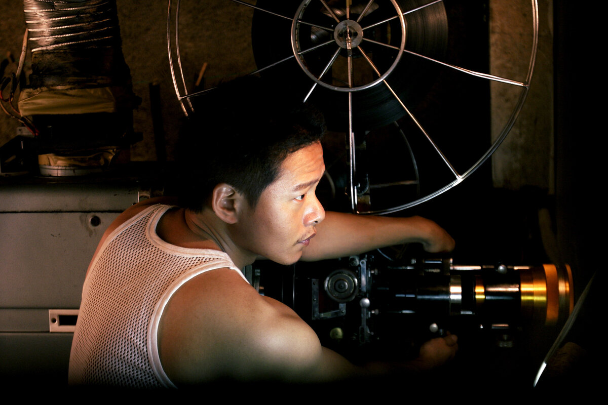 Кадр из фильма "Прибежище дракона"