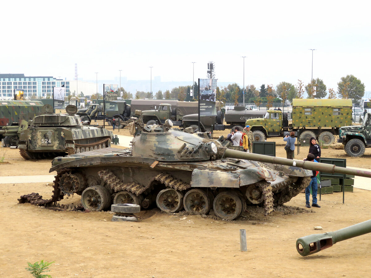 Экспонаты Парка трофеев