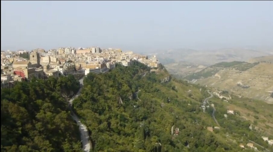 Чентурипе - самый странный город мира | Любопытный Я | Дзен