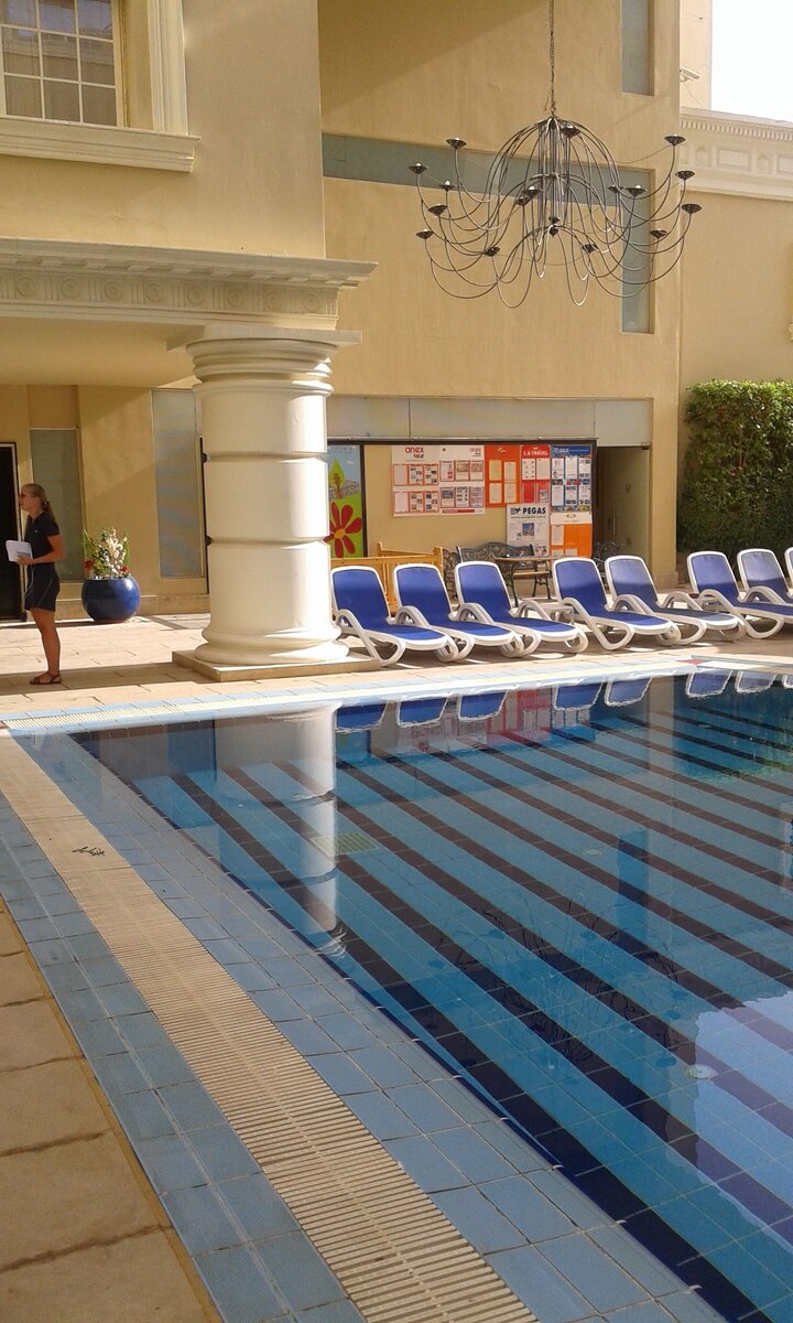 Elysees Hotel 4*
