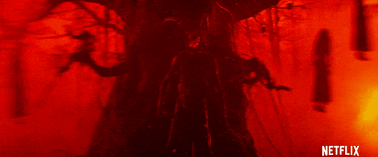 В нужные моменты новая «Сабрина» хорошо пугает