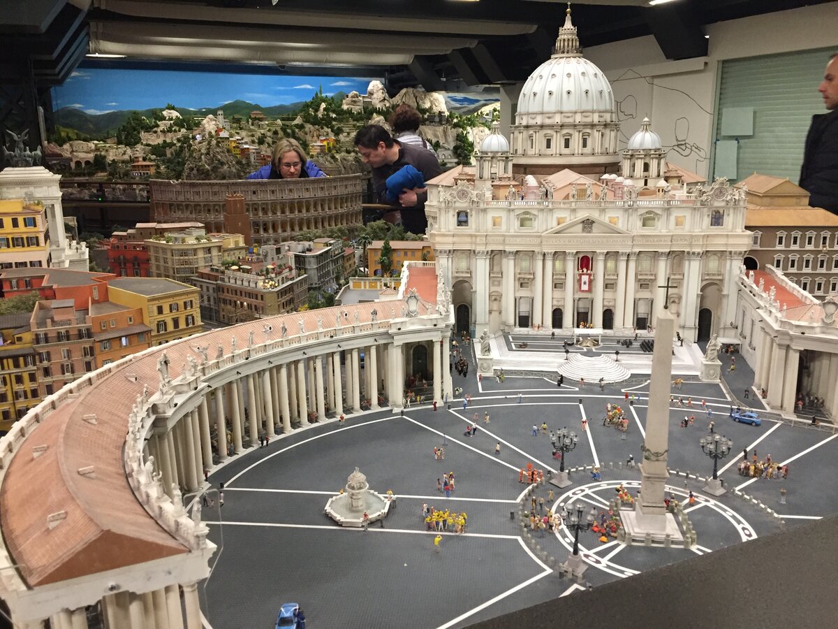 гранд музей питер. Miniatur wunderland hamburg – самая большая в мире игрушечная железная дорога. самое большое лего. миниатюрная страна чудес гамбург. макет россии.