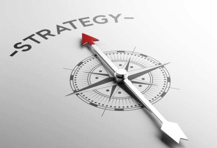 На примере двух аудиоответов на один и тот же вопрос демонстрирую, чем будет отличаться ответ "в жизни" без подготовки у человека, который имеет CPE A / IELTS band 9 speaking, от ответа того же человека "в условиях экзаменационного ограничения времени" с поправкой на желаемую оценку (в примере на 7-7.5 потянет; для 8-8.5, возможно, что надо допилить лексическую компоненту ещё).   