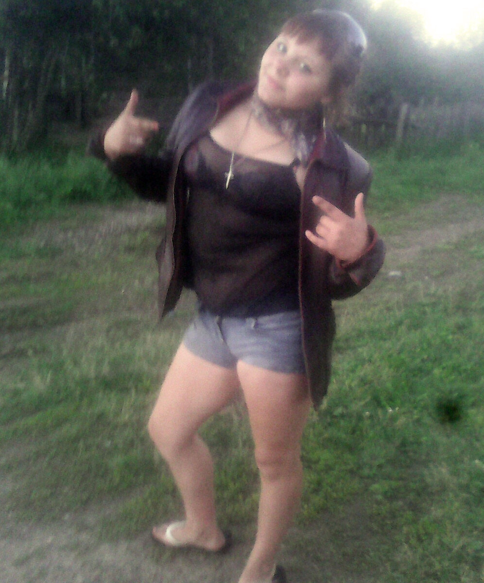 красавицы из глубинки. сельские из соцсетей. сельские из соцсетей. сельские из соцсетей. красавицы из социальных сетей деревенских.