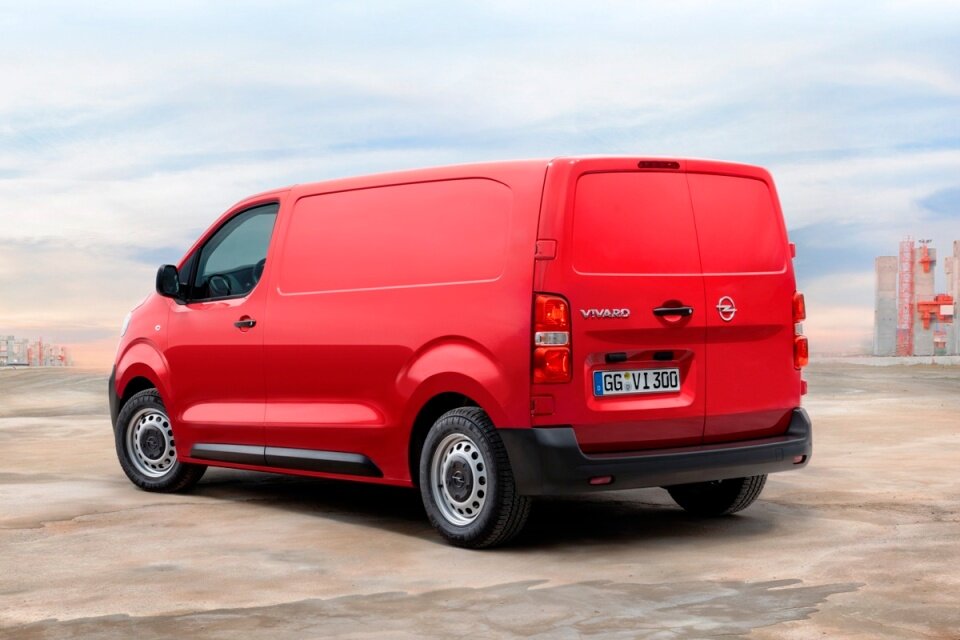 Цельнометаллический фургон Opel Vivaro