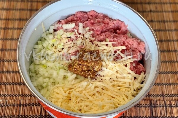 Смешиваем фарш