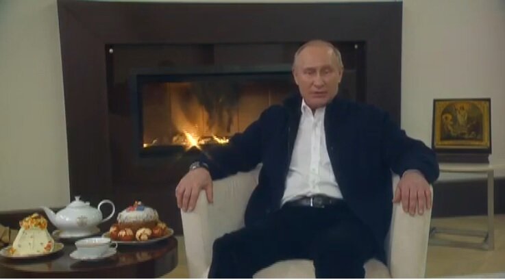 Пасхальное обращение Путина к россиянам 19.04.2020 в кардигане от Loro Piana