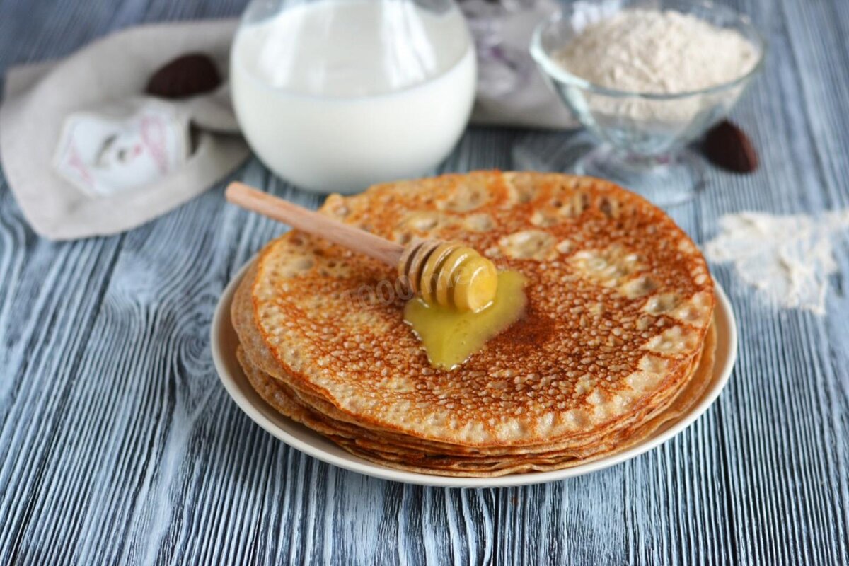 БЛИНЫ ИЗ ЦЕЛЬНОЗЕРНОВОЙ МУКИ НА МОЛОКЕ 🥞 И МЯСНАЯ НАЧИНКА В ПРИДАЧУ! |  Простые и вкусные рецепты от 1000.menu на Яндекс Дзен | Дзен