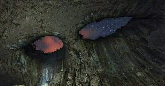 глаз бога. глаз бога. пещера глаза бога в болгарии. мавритания. глаз бога место.