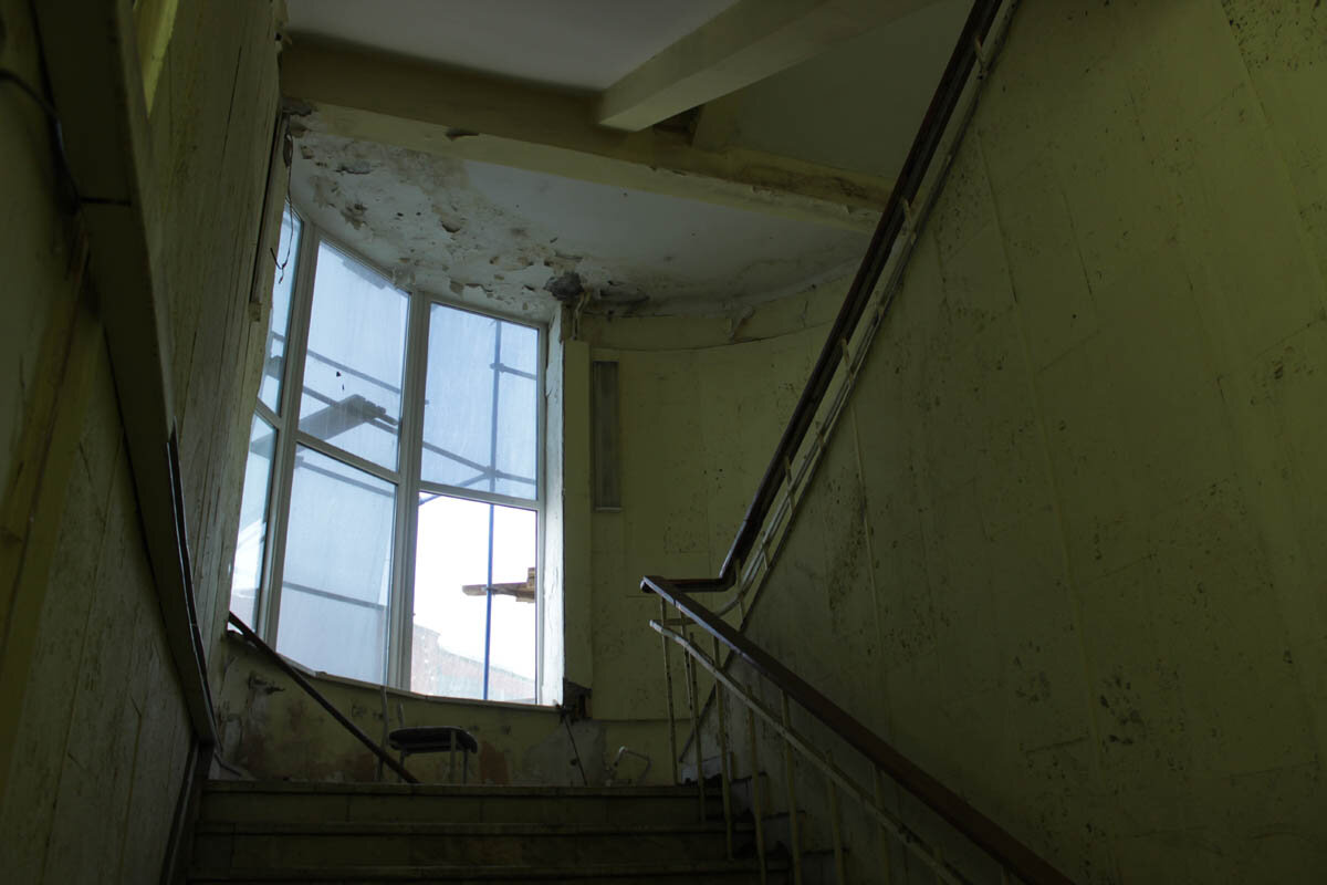 Лестница ДК Автомобилист.  Фото: Архнадзор