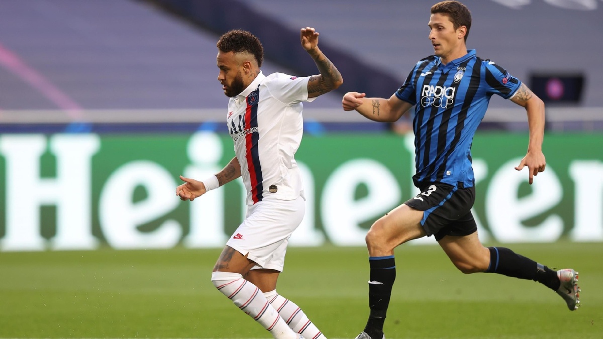 Неймар в матче с "Аталантой"