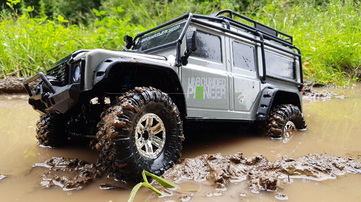 off road на RC Defender