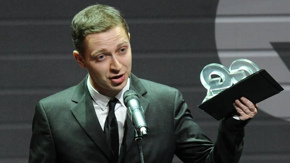 Оксимирон с речью на церемонии премии от журнала GQ, 2012 год