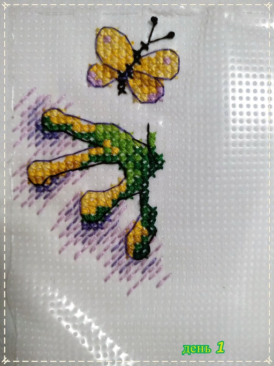 Лягушка появляется на свет. Листайте галерею, фото автора