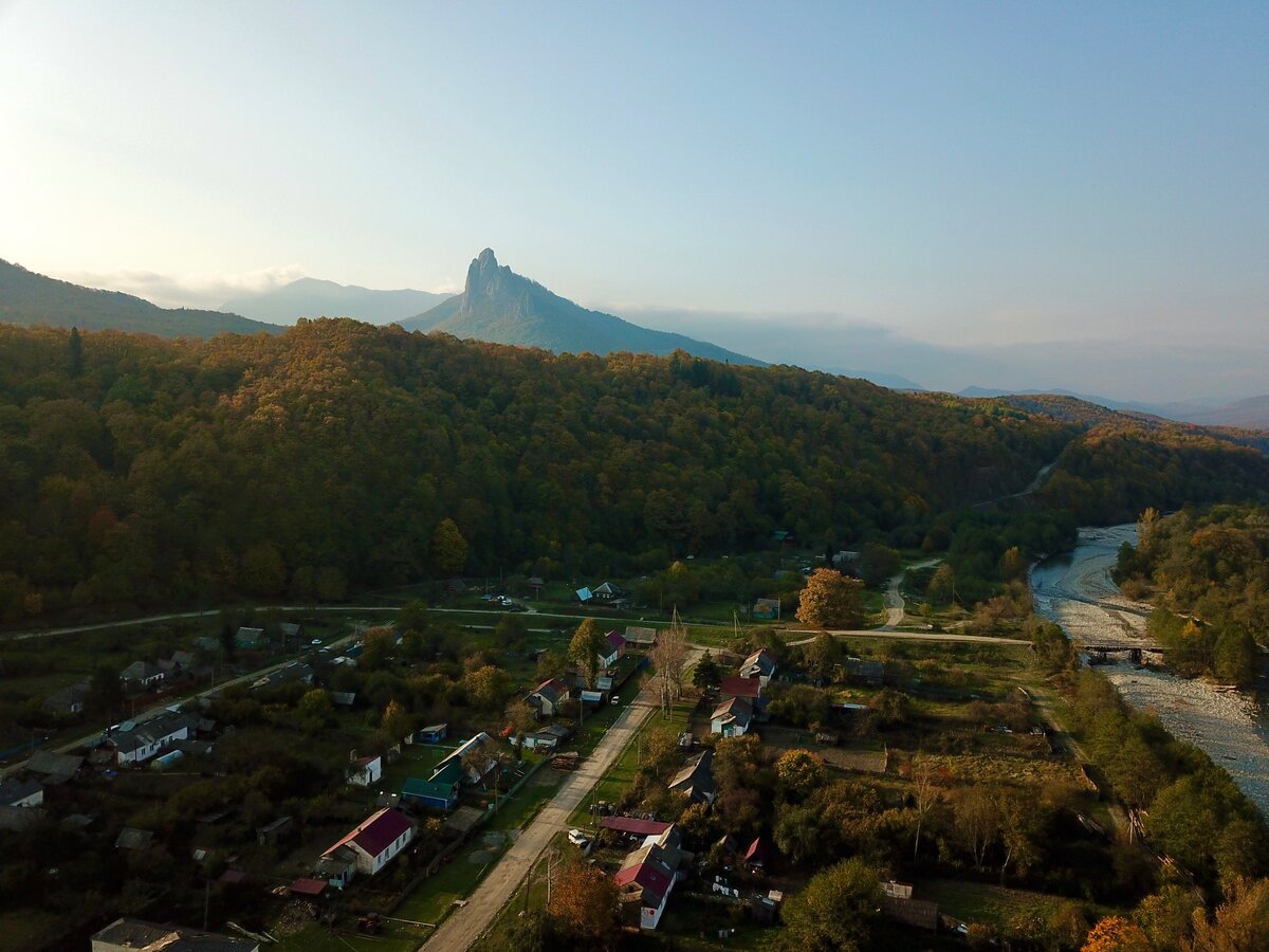 Вид на поселок Отдаленный (Шпалорез) с высоты птичьего полета