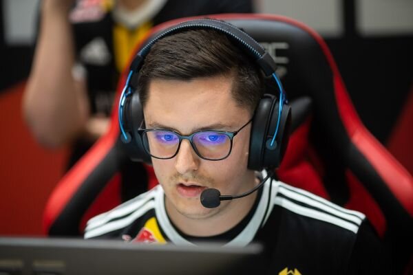 Dan apEX Madesclaire