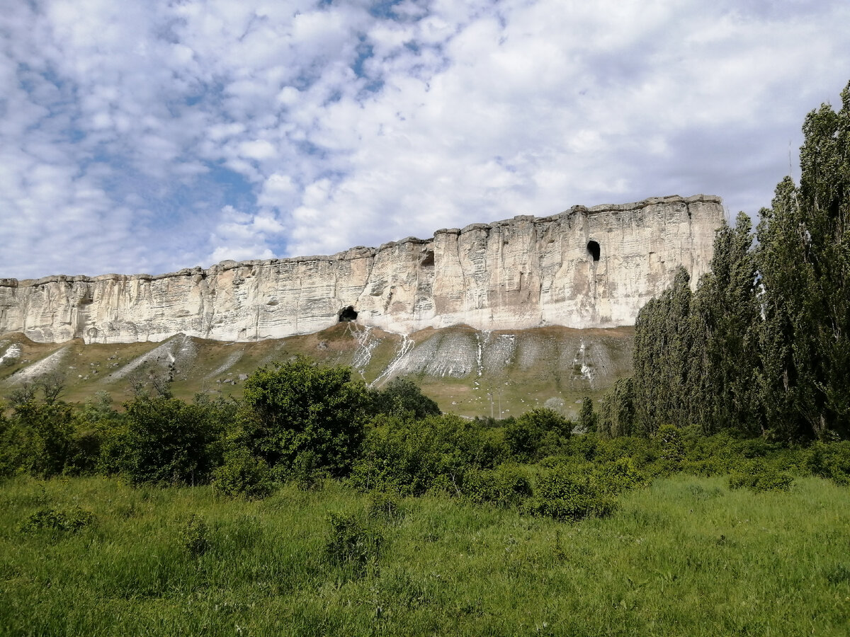 Белая скала