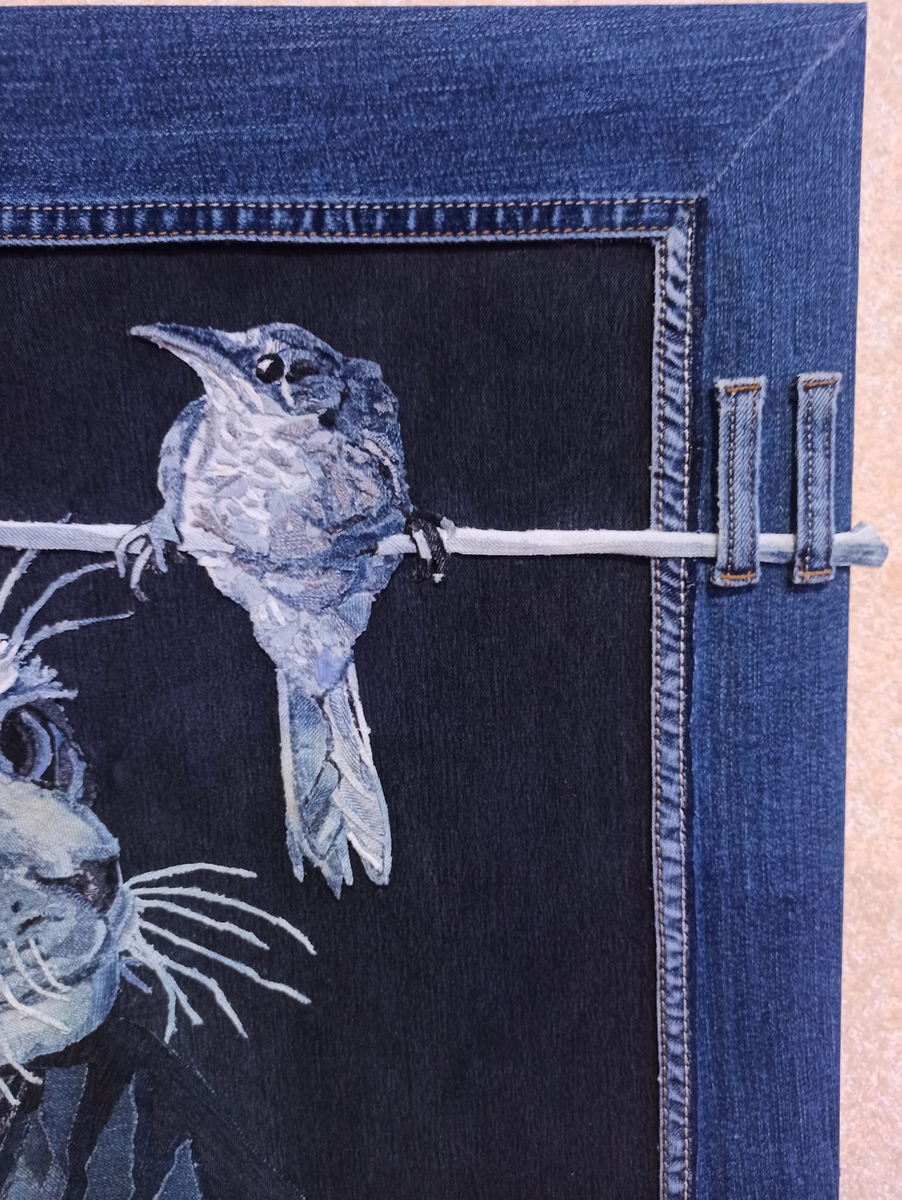 Картины Яна Берри из джинсовой ткани