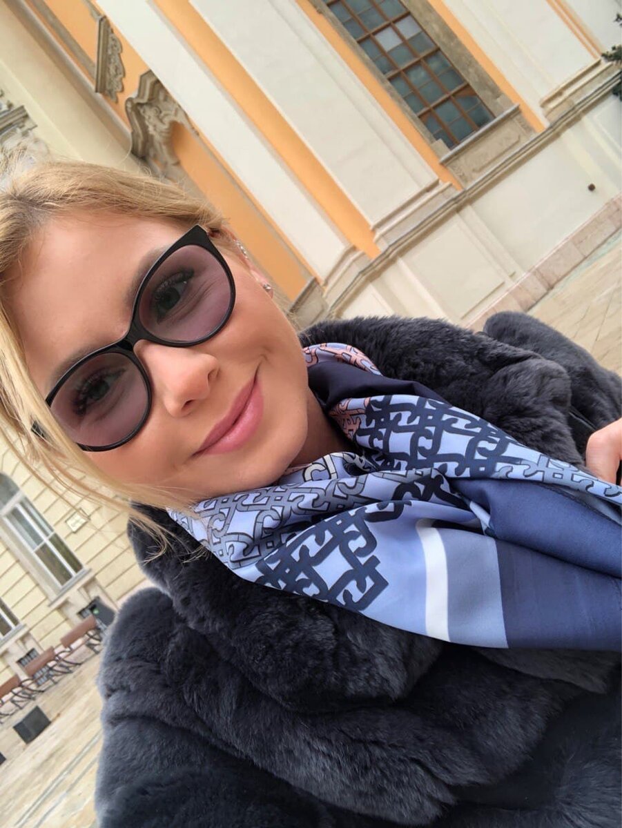 Редко можно увидеть меня в очках на фото - всегда снимаю, чтобы не портить кадры
