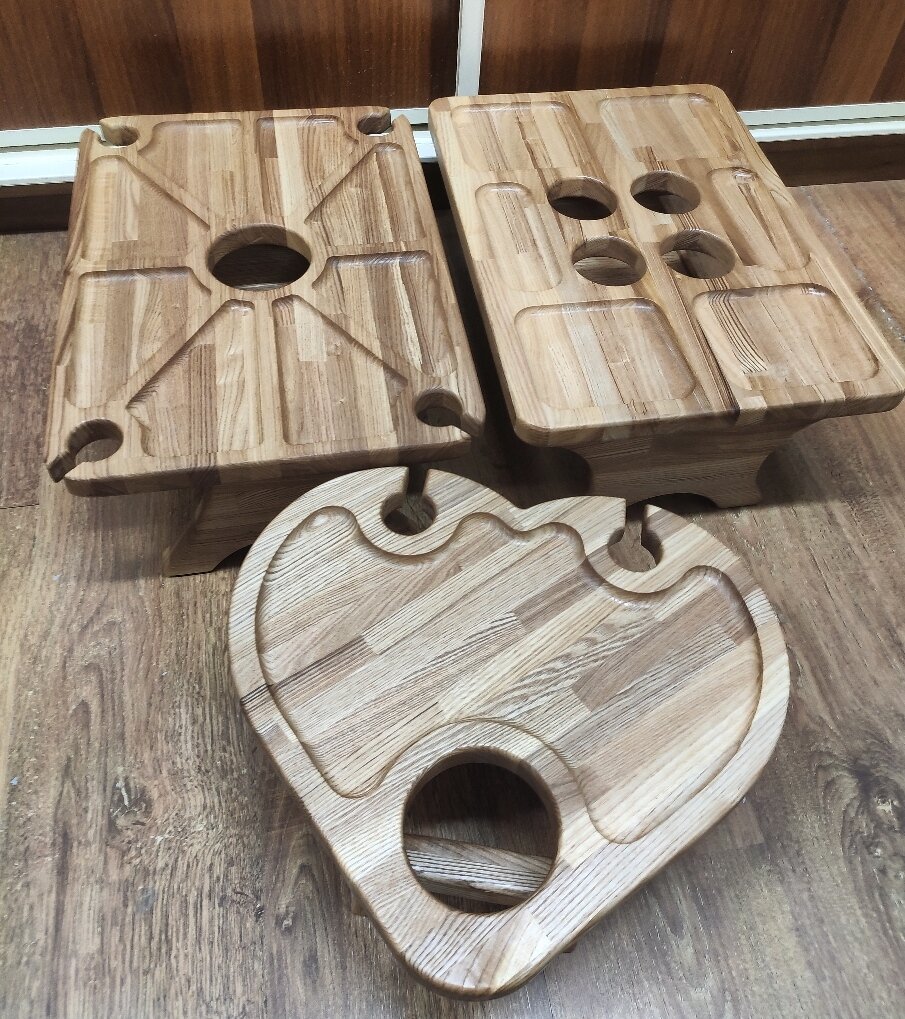 Винные и пивной столик.