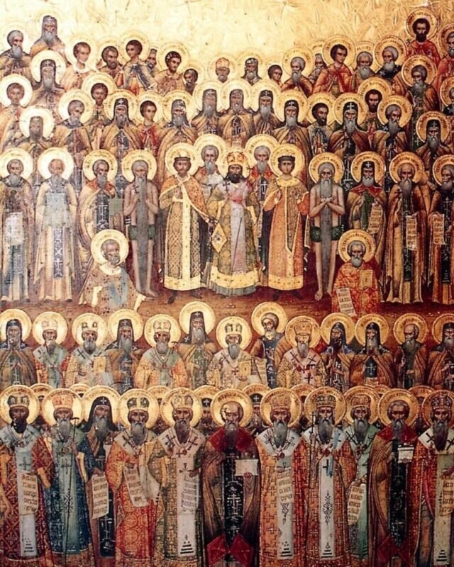 Когда нам плохо, когда кричи, как нуждаемся в помощи или поддержке, мы первым делом спешим с молитвой к святым отцам. Источник: http://луга-храм.рф/2021/06/27/svyatost-eto-realnost/ 