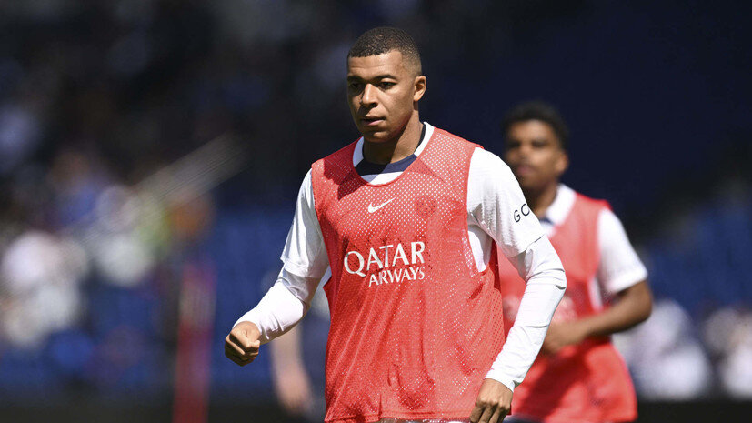   globallookpress.com Panoramic/Keystone Press Agency