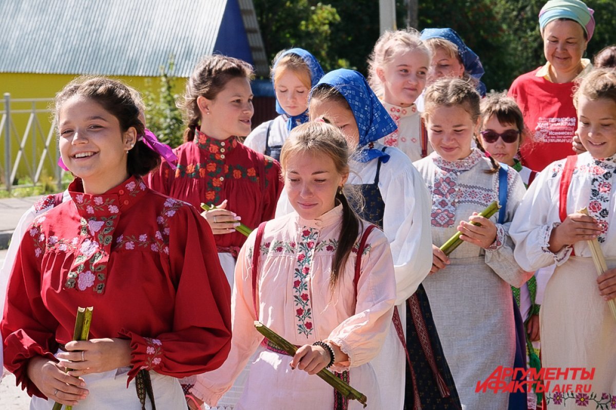    В Кочёвском округе Пермского края прошёл фестиваль «Звонкая песнь пэлянов!»