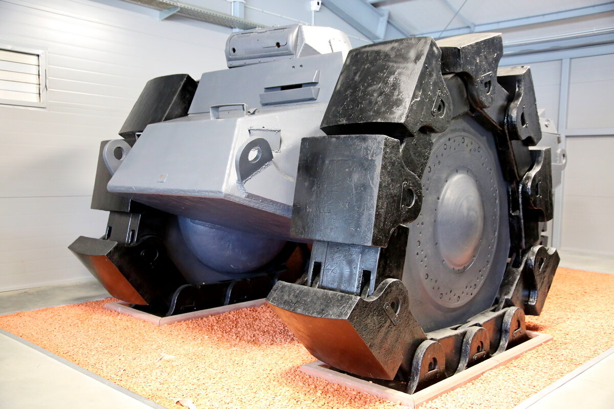 Единственный построенный экземпляр находится в экспозиции Технического центра Центрального парка “Патриот” (павильон №6).