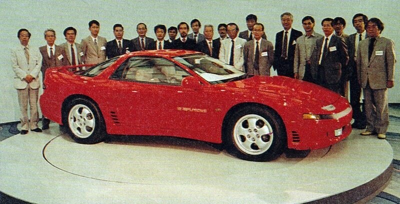 Прототип Mitsubishi HSX и команда его создателей