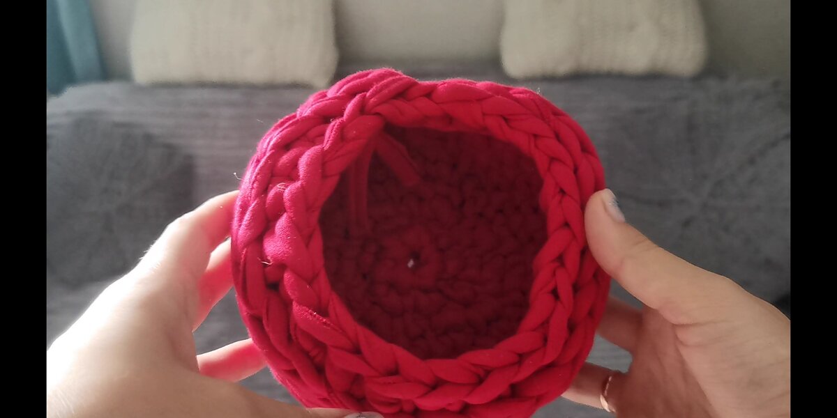 Результат неправильного подбора пряжи - кривое изделие