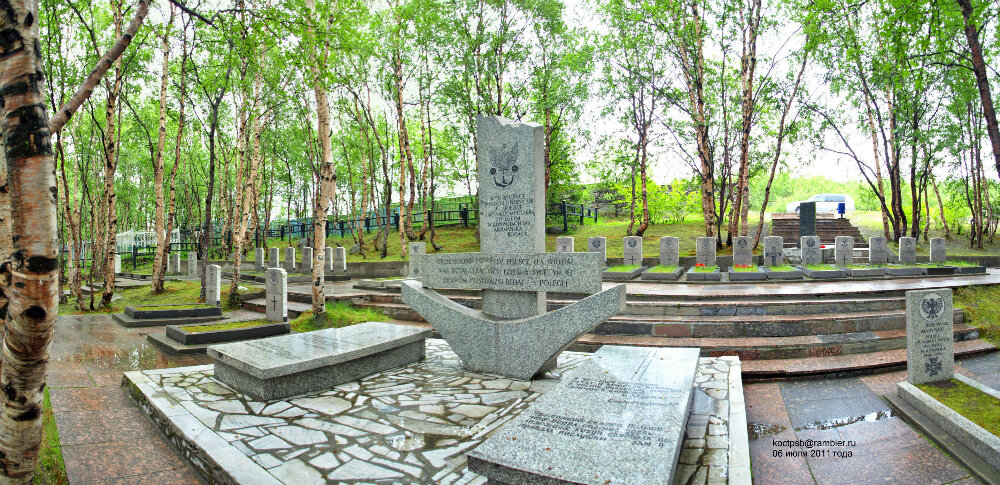 Памятный знак павшим польским матросам Северных конвоев в городе Мурманск. 