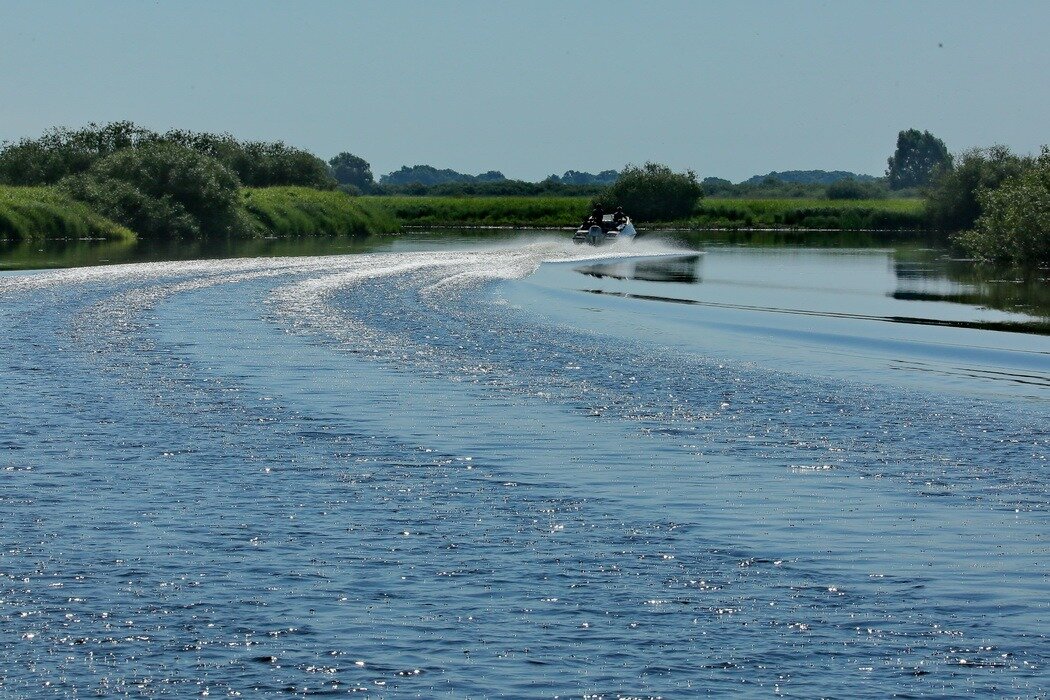 Водный коридор между озерами