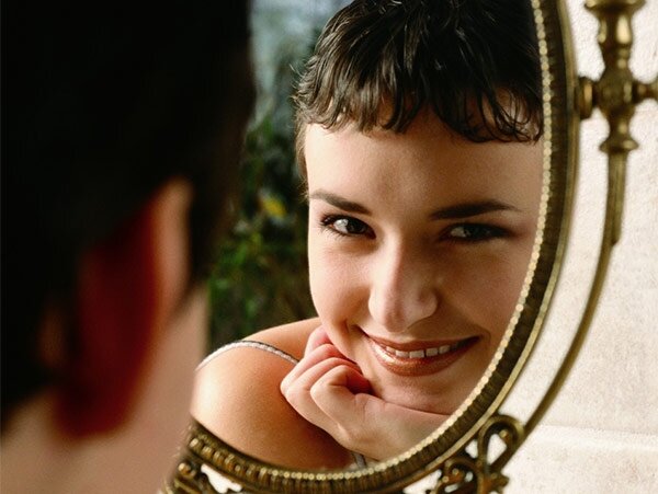 "Стареют только зеркала"