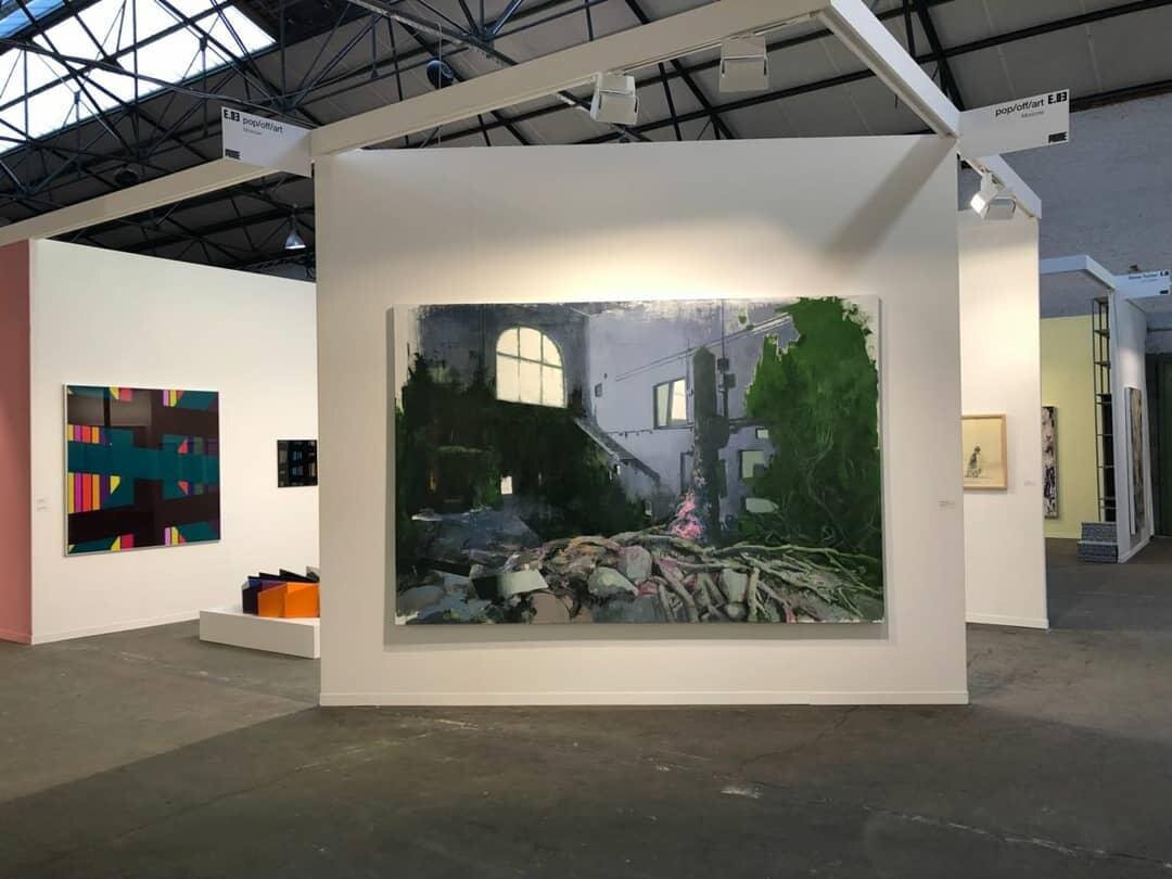 Стенд pop/off/art на Art Brussels 2018 / фото: инстаграм @popoffart