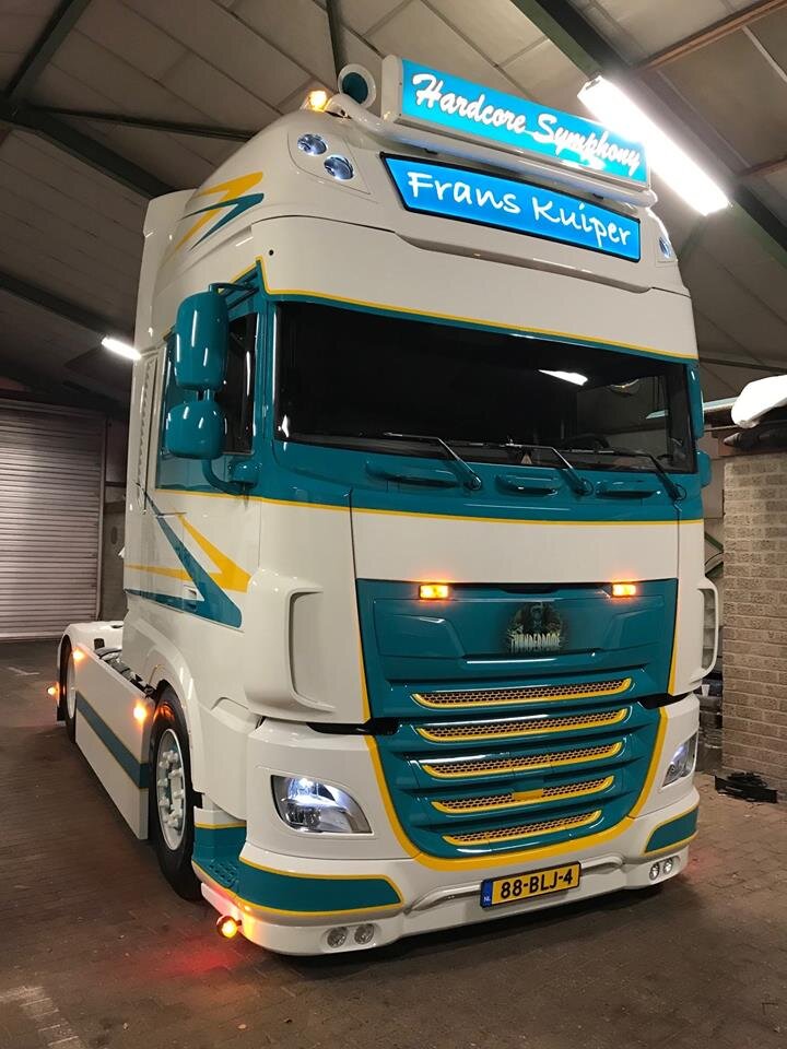 Накладки на зеркала DAF XF нержавейка