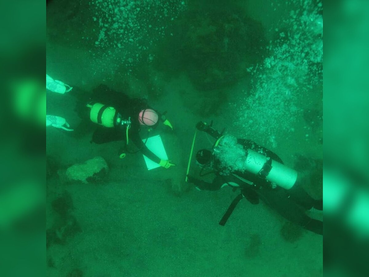 Польская команда провела месяц, работая с гватемальскими археологами на озере Петен-Ица. (Предоставлено: Матеуш Попек)