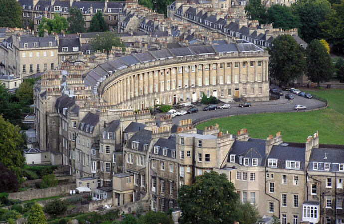 Royal Crescent //wikipedia.org