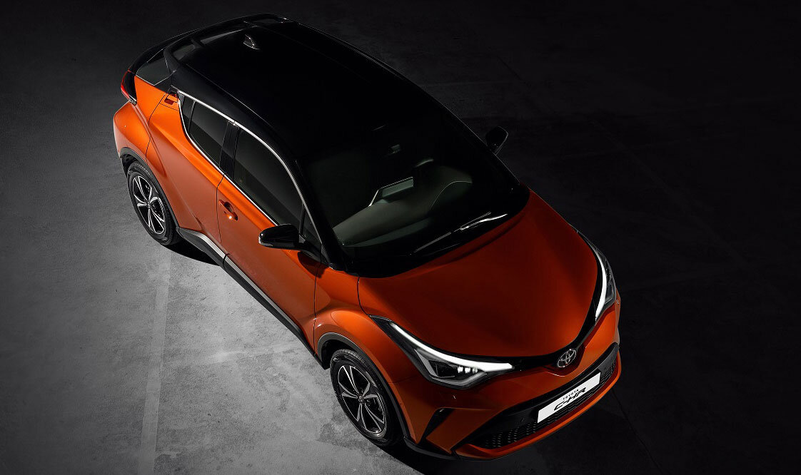 Toyota C-HR — первая модель из линейки бренда в России, на которой будет установлена мультимедийная система с поддержкой Apple CarPlay© и Android Auto©.  