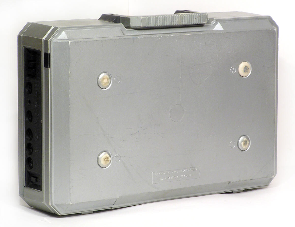 Компактный стильный чемоданчик